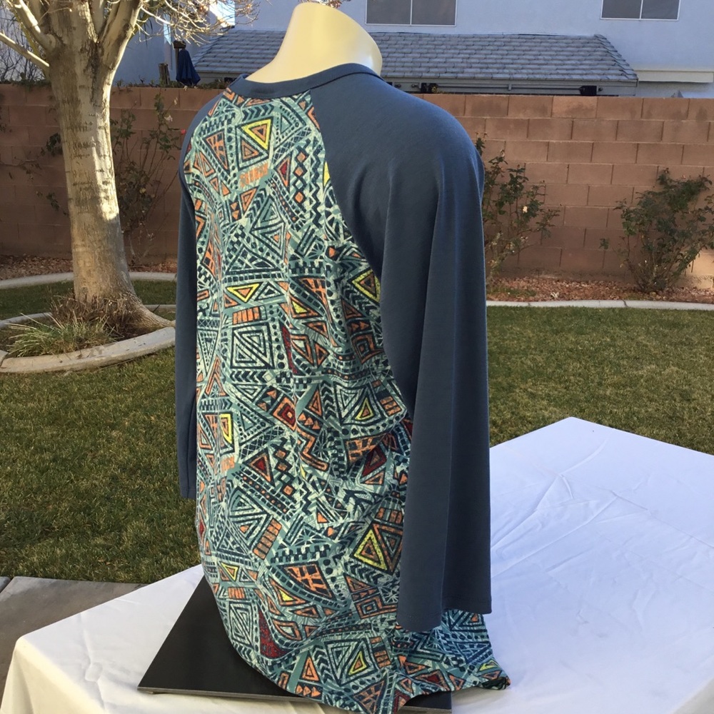 Lularoe Randy Shirt Size Small - Picture 3 of 6